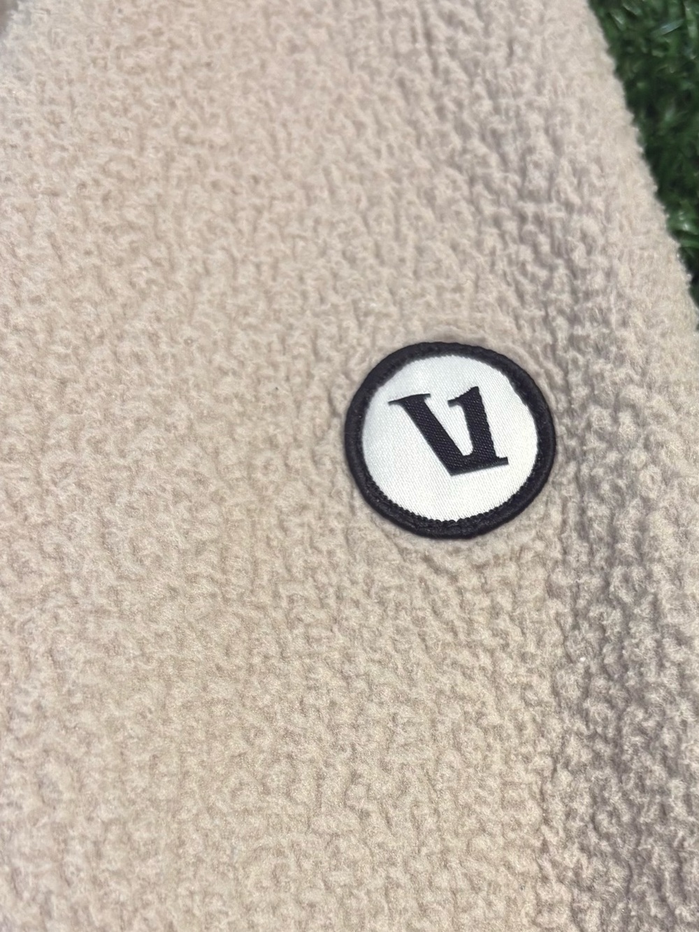 Vuori Utility Sherpa Jacket Women’s XS Cream Fleece Full Zip 4 Pocket Recycled - Picture 2 of 10
